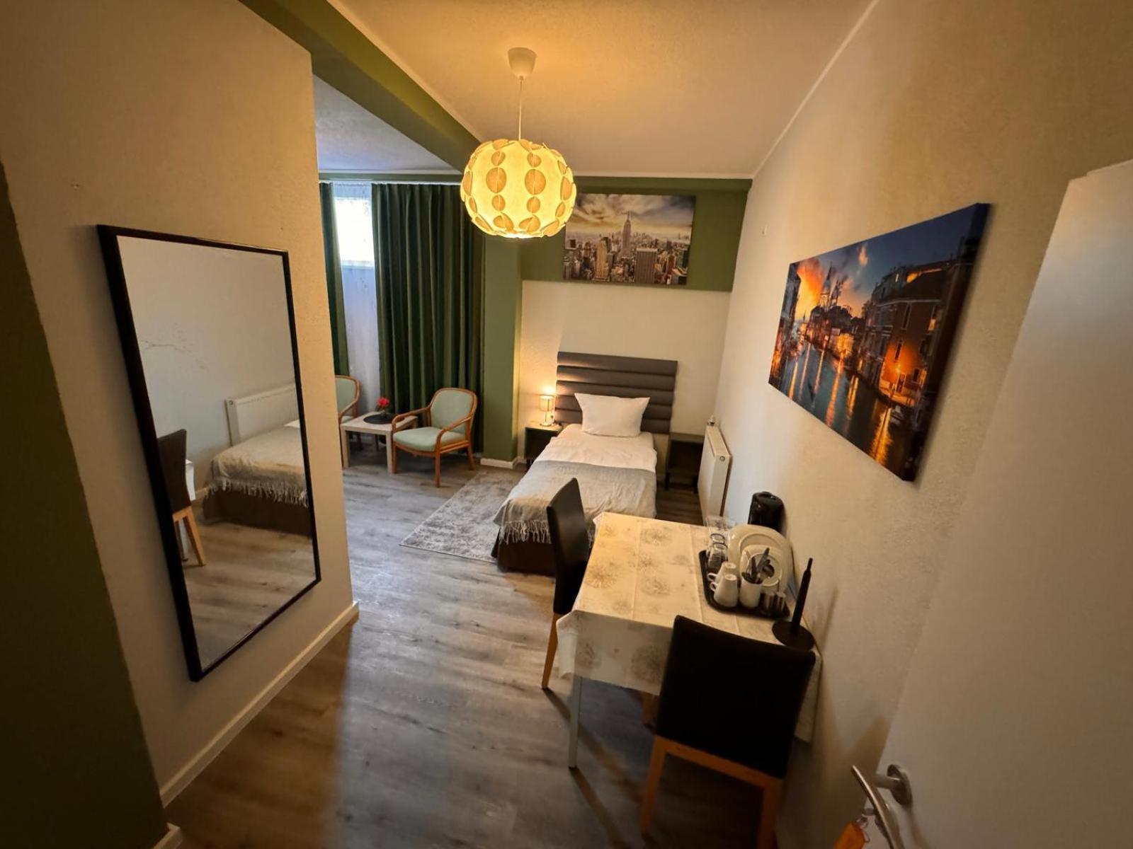 F-F Haus Monteuren Unterkunft Neuhausen auf den Fildern Exteriér fotografie