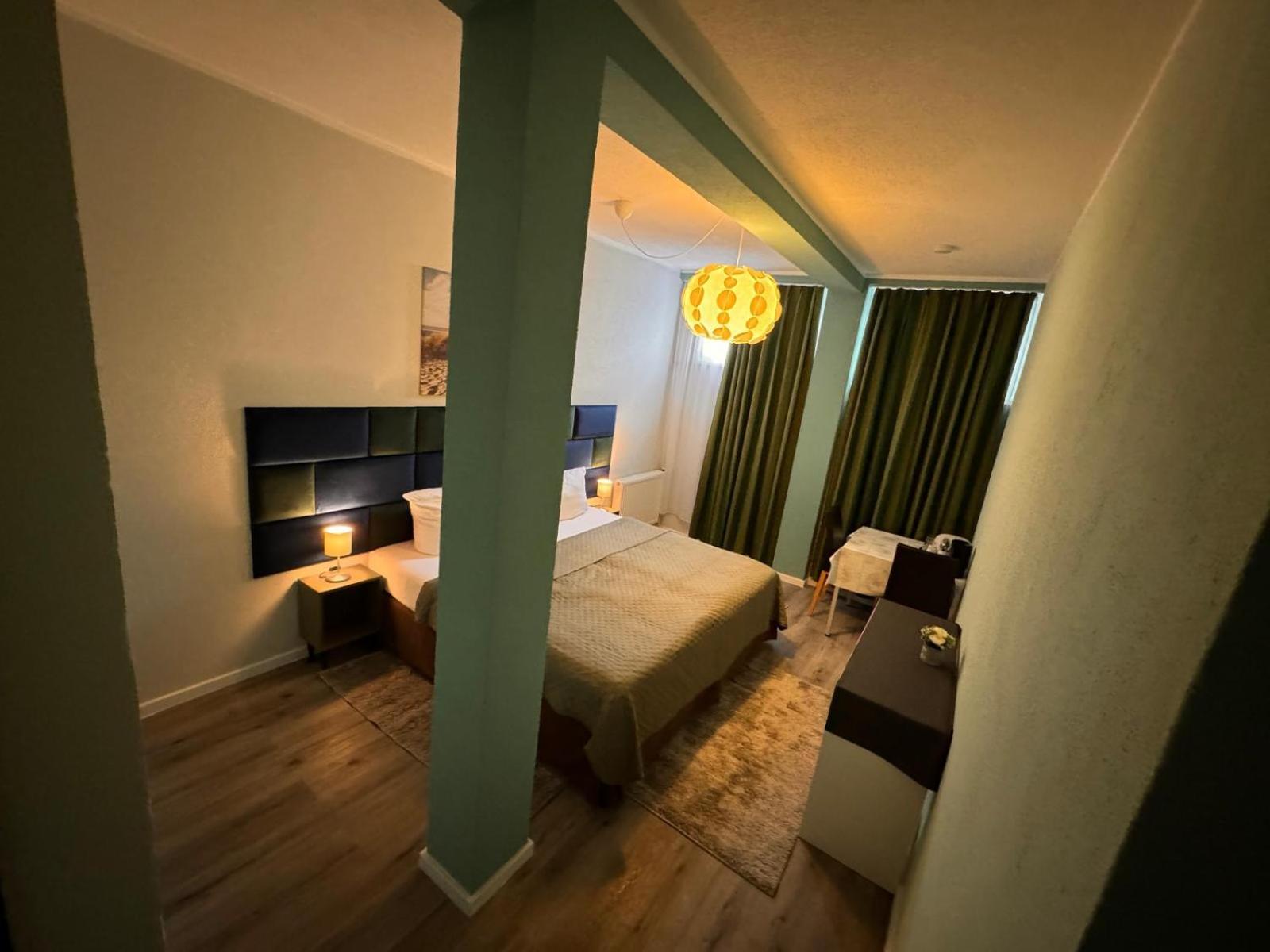 F-F Haus Monteuren Unterkunft Neuhausen auf den Fildern Exteriér fotografie